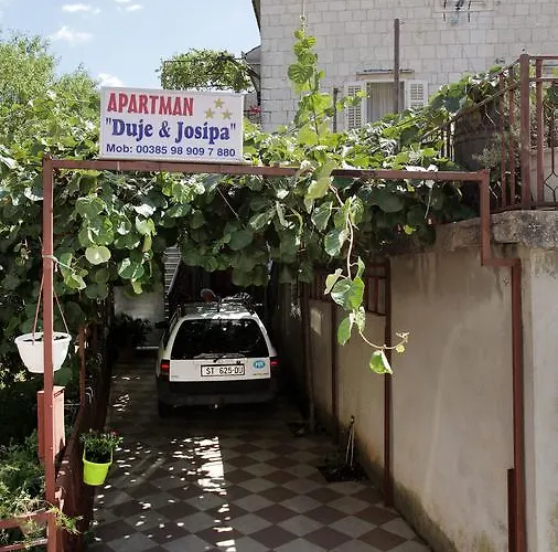 Apartamento Duje & Josipa *